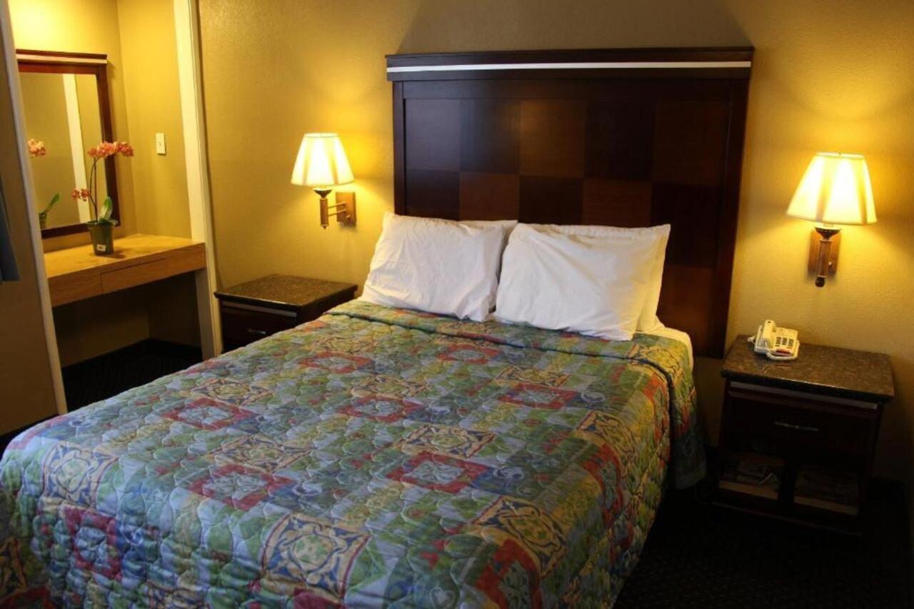 Inn At Bayshore San Mateo Zewnętrze zdjęcie